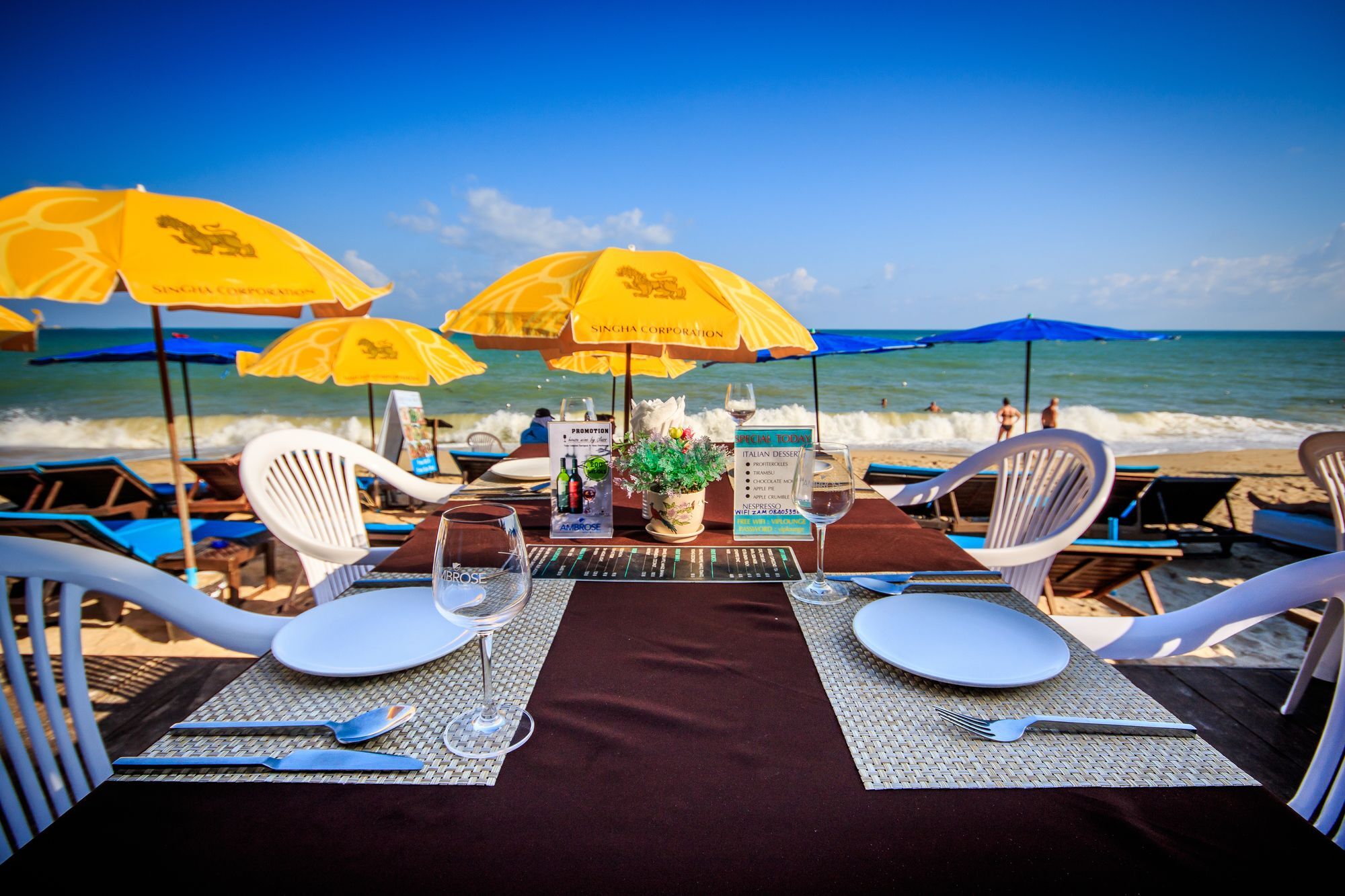 Trash And Glam Beach Lounge ラマイビーチ エクステリア 写真